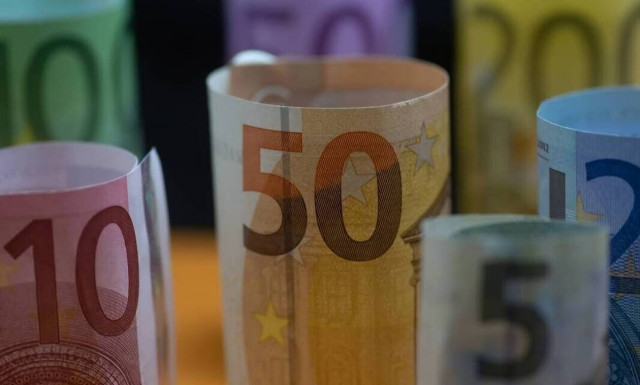 Κατώτατος μισθός: Ανακοινώθηκε η αύξηση του - Πόσα χρήματα θα πάρουν οι εργαζόμενοι