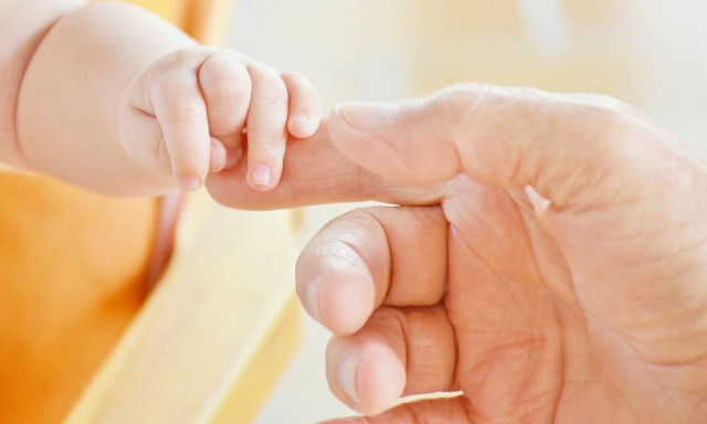 ΟΠΕΚΑ - Επίδομα παιδιού: Πότε πληρώνεται η τρίτη δόση - Ποιοι θα δουν αύξηση