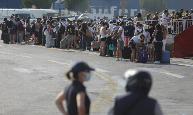 Σαρηγιάννης: Κορύφωση της πανδημίας 10 με 12 Αυγούστου - Οι περιοχές με το πιο αυξημένο ιικό φορτίο