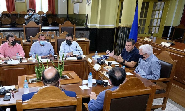 Μυτιλήνη: Συνάντηση Αλέξη Τσίπρα με τον περιφερειάρχη Βορείου Αιγαίου