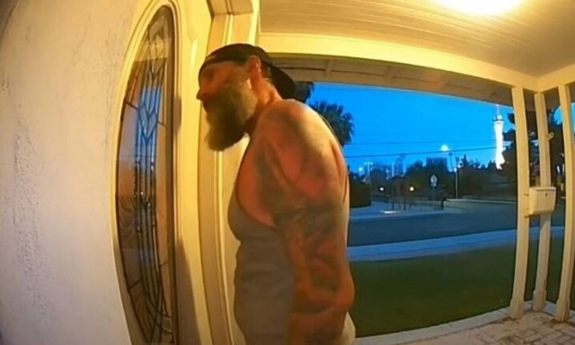 Τρομακτικό video από κάμερα σε κουδούνι: «Θέλω να βιάσω και να σκοτώσω το κορίτσι που είναι μέσα»