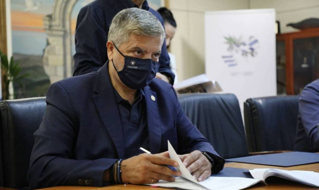 Πατούλης στο Newsbomb.gr για φωτιά στη Σταμάτα: Άμεση κινητοποίηση – Τι είπε για τα ξερά του χειμώνα