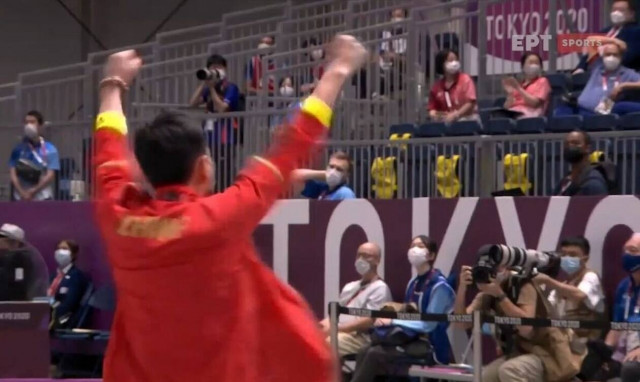 Ολυμπιακοί Αγώνες: Η Κίνα πήρε το χρυσό μέσα από τα χέρια των ΗΠΑ! (video)