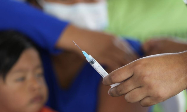 Covid-19- Έρευνα: Τα αντισώματα από το εμβόλιο της Sinovac εξασθενούν μετά από 6 μήνες