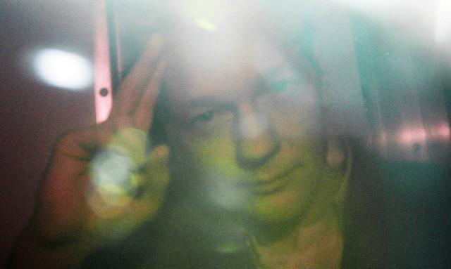 WikiLeaks: Δικαστήριο του Ισημερινού αποφάσισε να αφαιρεθεί η υπηκοότητα από τον Τζούλιαν Ασάνζ