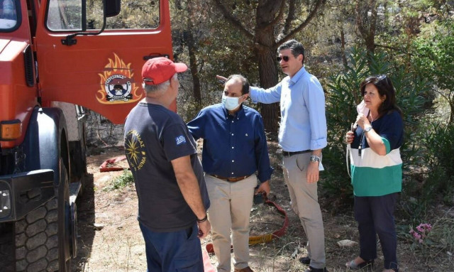 Αυτοψία του ΣΥΡΙΖΑ στην περιοχή του Διονύσου