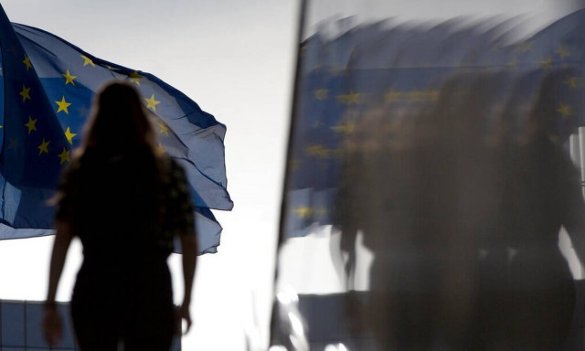 Η Κομισιόν ενέκρινε ελληνικό πρόγραμμα στήριξης μικρών επιχειρήσεων