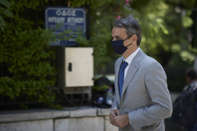 Τηλεδιάσκεψη Μητσοτάκη με την Επίτροπο Συνοχής και Μεταρρυθμίσεων την Πέμπτη