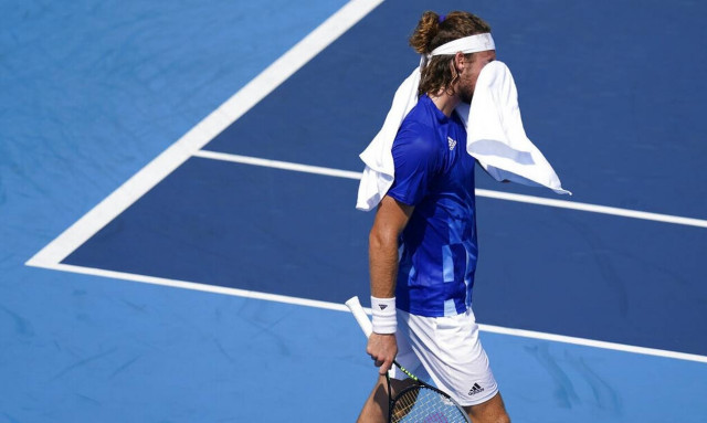 Ολυμπιακοί Αγώνες 2020: Αποκλείστηκε ο Στέφανος Τσιτσιπάς - Καθοριστικός ο τραυματισμός του (videos)