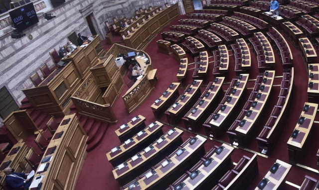 Ψηφίστηκε το νομοσχέδιο για την ασφαλιστική μεταρρύθμιση για τη νέα γενιά