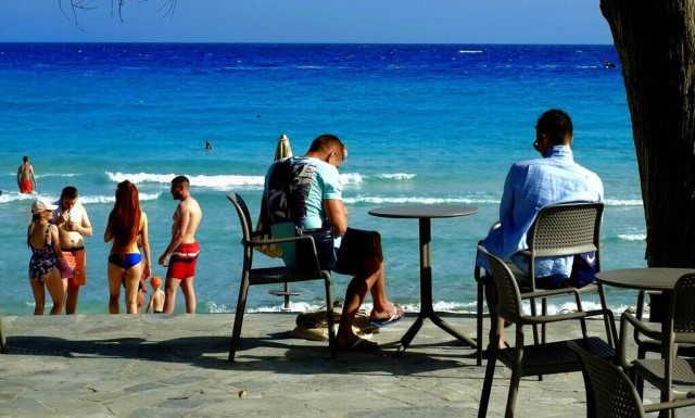 Κορονοϊός στην Κύπρο: Τέσσερις θάνατοι και 655 νέα κρούσματα ανακοινώθηκαν την Πέμπτη (29/7)