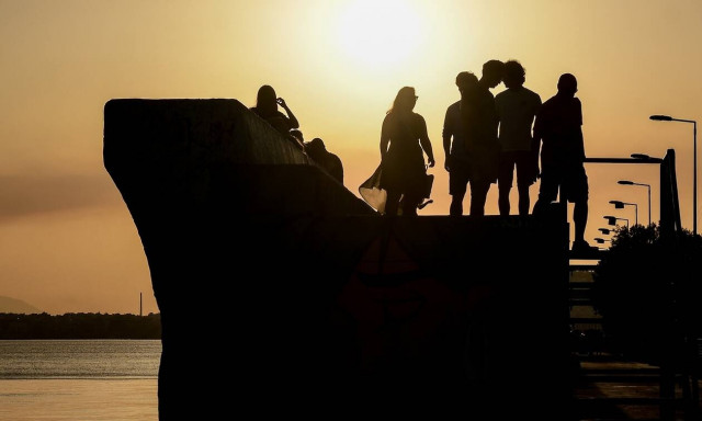 Ιστορικό κύμα καύσωνα: Η θερμοκρασία θα ξεπεράσει τους 45 βαθμούς Κελσίου