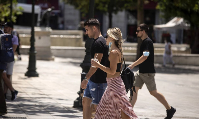 Καύσωνας: Σε επιφυλακή οι τεχνικοί της ΔΕΗ - Οδηγίες της ΓΓΠΠ προς τους πολίτες