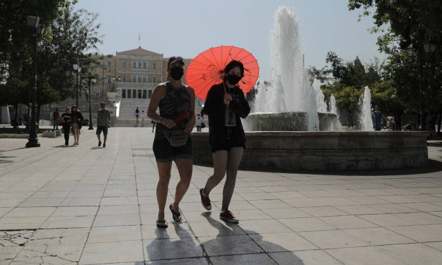 Καιρός: Καταφθάνει ο ισχυρότερος  καύσωνας των τελευταίων 40 ετών - Σε ετοιμότητα η κρατική μηχανή