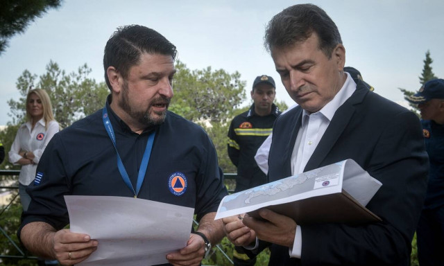 Ανακοινώσεις Χρυσοχοΐδη - Χαρδαλιά για τον καύσωνα