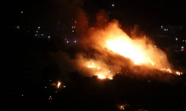 Φωτιά στην Αχαΐα: Άνοιξε η Εθνική Οδός Αθηνών – Πατρών