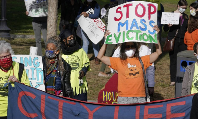 ΗΠΑ: Εκατομμύρια Αμερικανοί κινδυνεύουν να βρεθούν στον δρόμο - Δείτε τον λόγο