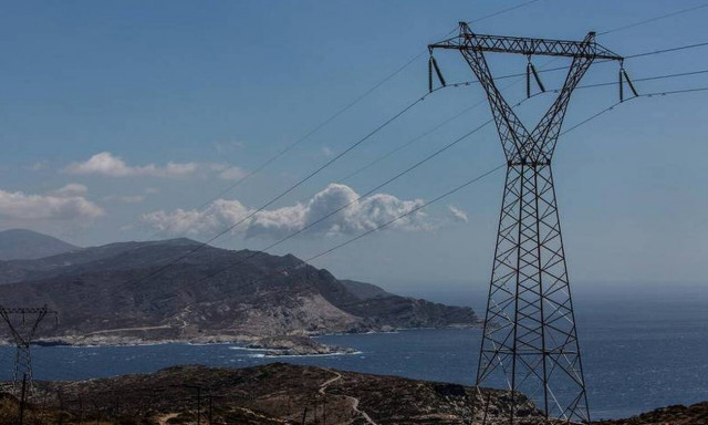 Ο καύσωνας δοκιμάζει τις αντοχές του συστήματος ηλεκτροδότησης - Οι «επικίνδυνες» ώρες για διακοπή