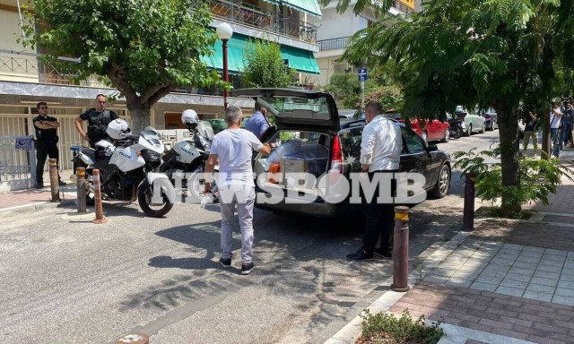 Έγκλημα στη Δάφνη: «Οι αστυνομικοί ακούγανε από το τηλέφωνο τον τσακωμό του ζευγαριού»