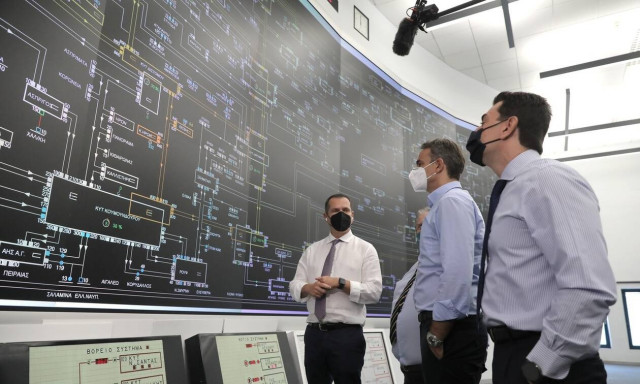 Καιρός - Καύσωνας: Ρεκόρ κατανάλωσης ηλεκτρικής ενέργειας με 11.000 μεγαβάτ - Στα όρια το σύστημα