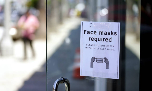 Κορονοϊός: Νέες οδηγίες από τα CDC προς τους πλήρως εμβολιασμένους λόγω της μετάλλαξης Δέλτα