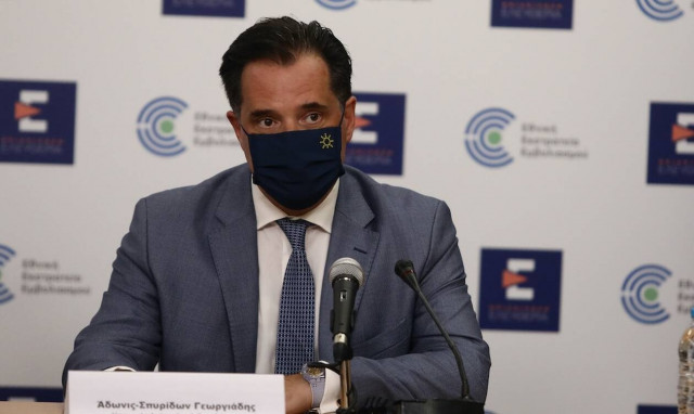 Γεωργιάδης: Πιθανά τα αυστηρά πρωτόκολλα με προτεραιότητα στους εμβολιασμένους τον χειμώνα