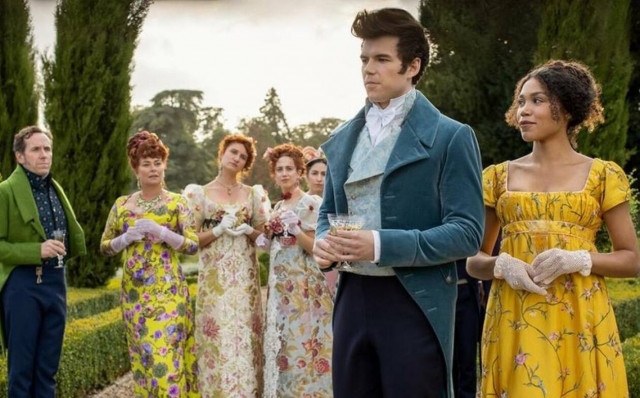 Bridgerton 2η σεζόν: Επιστροφή στα γυρίσματα μετά τα κρούσματα κορονοϊού