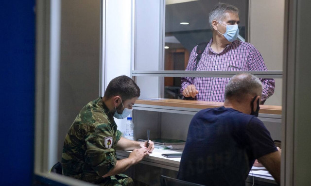 10%-15% οι εμβολιασμένοι που νοσηλεύονται