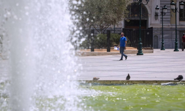 Καιρός: Εκρηκτικό κοκτέιλ με 45άρια και ισχυρούς ανέμους - Ποιες περιοχές είναι στο «κόκκινο»
