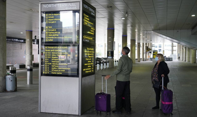 ΗΠΑ: Η κυβέρνηση Μπάιντεν ανοίγει τα σύνορα στους πλήρως εμβολιασμένους για τον κορονοϊό