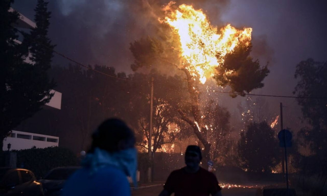 Φωτιές στην Ελλάδα: Οδηγός προστασίας των πολιτών από τις πυρκαγιές