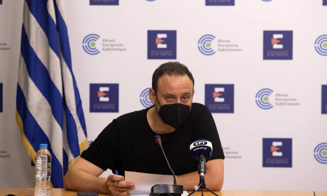 Μαγιορκίνης: Να ετοιμαζόμαστε για δύσκολο χειμώνα - Εμβολιαστείτε