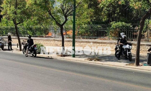 Φωτιά στην Αθήνα: Αλλοδαπή η γυναίκα που συνελήφθη για εμπρησμό στο Πεδίον του Άρεως
