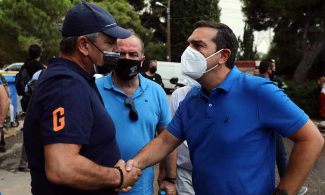 Τσίπρας από Κρυονέρι: Να εισακουστούν οι κάτοικοι στις πληγείσες περιοχές