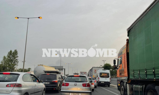 Καπνός φωτιά Αττική