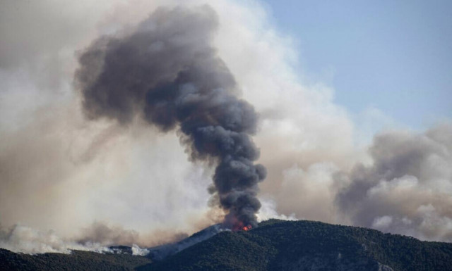 Αλλάζει επικίνδυνα ο καιρός: Μέχρι 7 μποφόρ οι άνεμοι - Στο «κόκκινο» η χώρα για πυρκαγιές