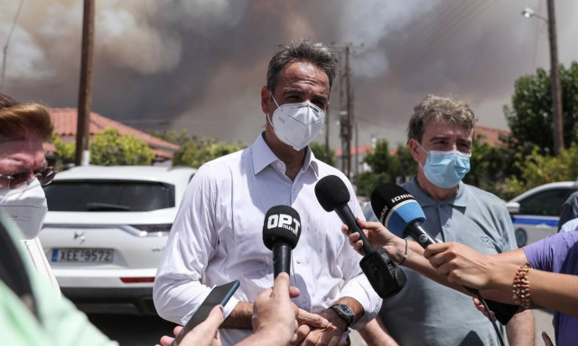 Στο Συντονιστικό Κέντρο Επιχειρήσεων, στο Χαλάνδρι, μεταβαίνει ο Κυριάκος Μητσοτάκης