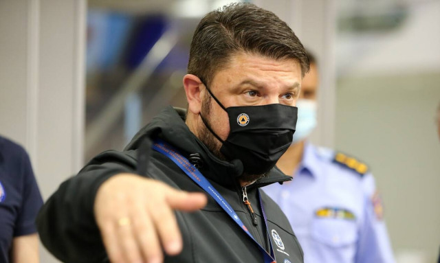 Χαρδαλιάς: Η πυρκαγιά έχει περάσει και προς τη Λίμνη Μαραθώνα - Εξαιρετικά επικίνδυνες οι συνθήκες