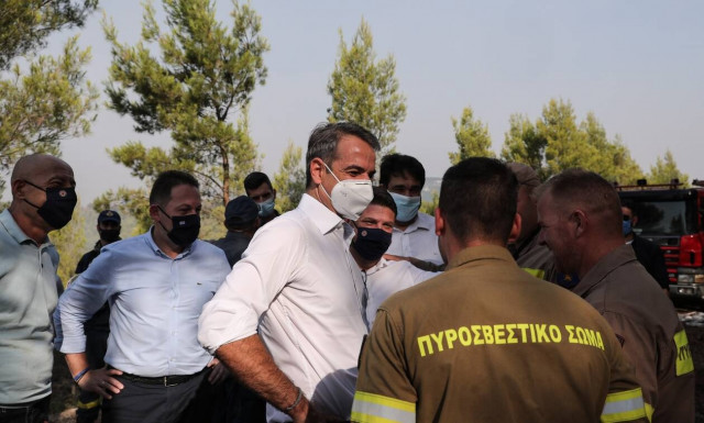 Φωτιά στην Αττική: Στο Συντονιστικό στο Χαλάνδρι μεταβαίνει ο πρωθυπουργός