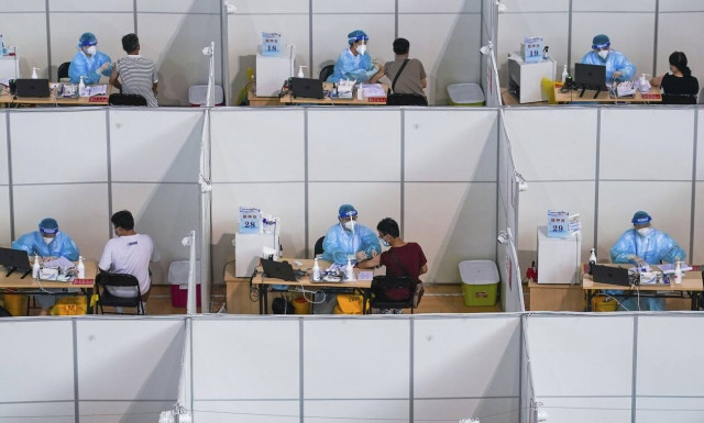 Κίνα: Δρακόντεια μέτρα για την αναχαίτιση της πανδημίας- Ιχνηλάτηση και μαζικά διαγνωστικά τεστ