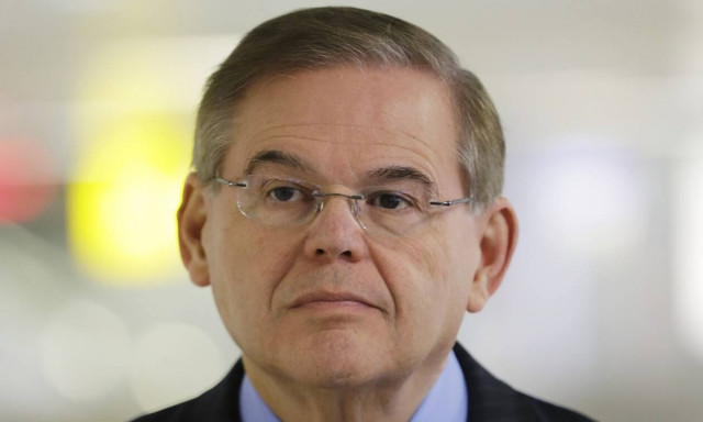 Mενέντεζ: Έκκληση στην κυβέρνηση Μπάιντεν για την παροχή επιπλέον βοήθειας στην πυρόπληκτη Ελλάδα