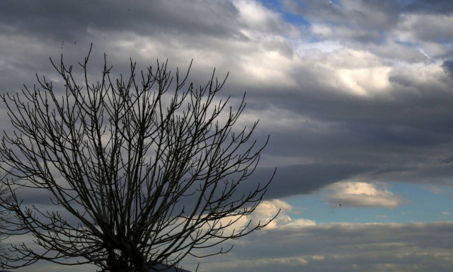 Καιρός - Αρναούτογλου: Τοπικές καταιγίδες και χαλάζι την Τετάρτη - Πού θα είναι έντονα τα φαινόμενα