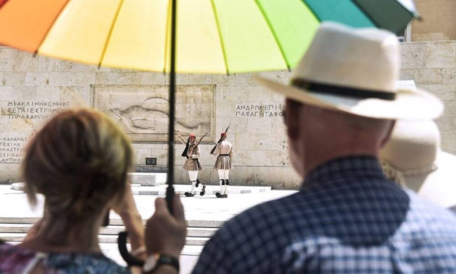 Καιρός: Κορυφώνεται το κύμα καύσωνα - Πού θα φτάσει τους 42 βαθμούς το θερμόμετρο