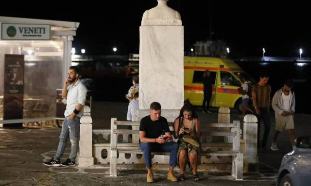 Κορονοϊός: Τα έξι «κόκκινα» νησιά που... φλερτάρουν με το lockdown