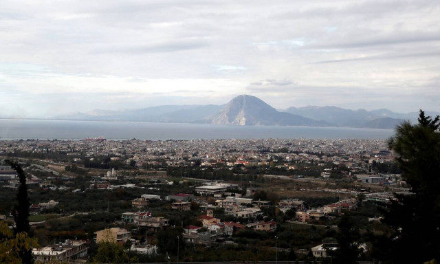 Πάτρα: Συναγερμός για 6χρονο που βρέθηκε να κυκλοφορεί μόνος του – Αναζητούνται οι γονείς του