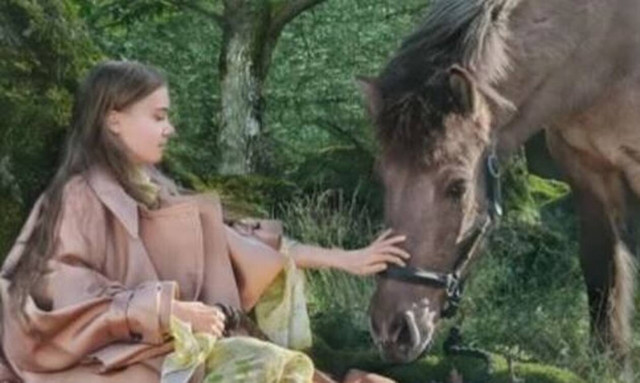 Η Γκρέτα Τούνμπεργκ φωτογραφήθηκε για το εξώφυλλο του πρώτου τεύχους του Vogue Scandinavia