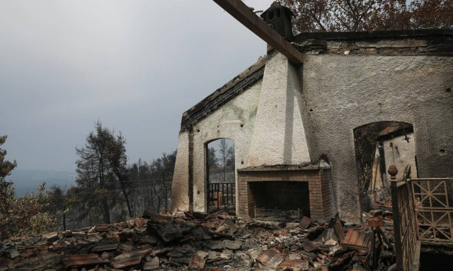 Φωτιές - ΣΥΡΙΖΑ: Ευθύνες καταλογίζει στον πρωθυπουργό ο Τσίπρας - Νέος κύκλος αντιπαράθεσης
