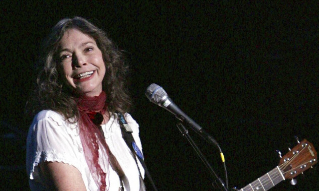 ΗΠΑ: Πέθανε η βραβευμένη με Γκράμι τραγουδίστρια Νάνσι Γκρίφιθ