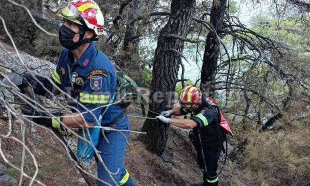 Φωτιές - Εύβοια: Δείτε πού αναρριχήθηκαν οι «κομάντος» πυροσβέστες