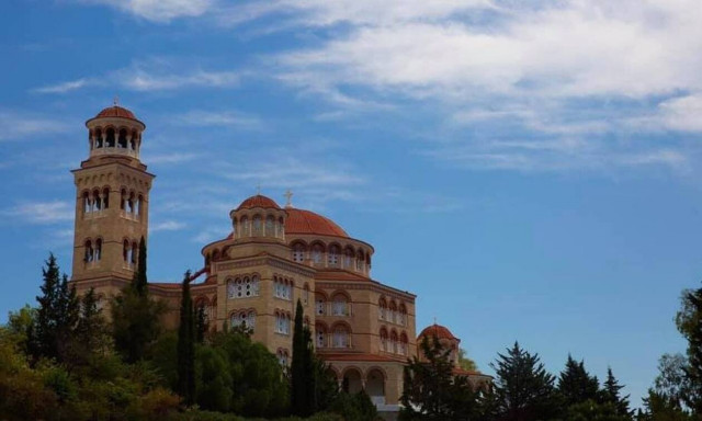 Αίγινα: «Σφραγίζεται» μέχρι τις 28 Αυγούστου η Μονή Αγίου Νεκταρίου λόγω κρουσμάτων κορονοϊού